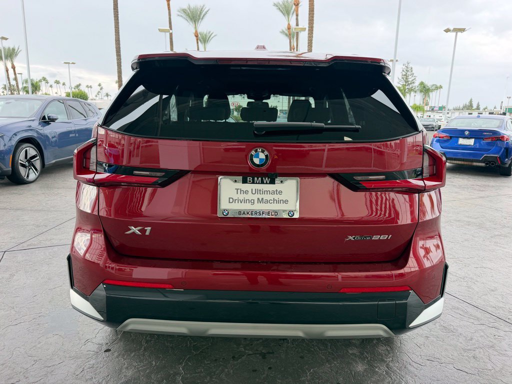 Used 2026 BMW X1 xDrive28i w/ Convenience Package AWD/4WD image 3
