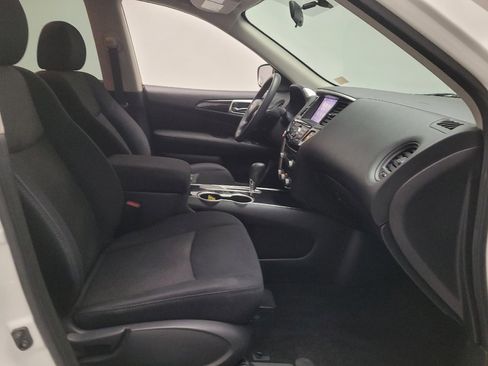 Used 2017 Nissan Pathfinder S FWD image 21