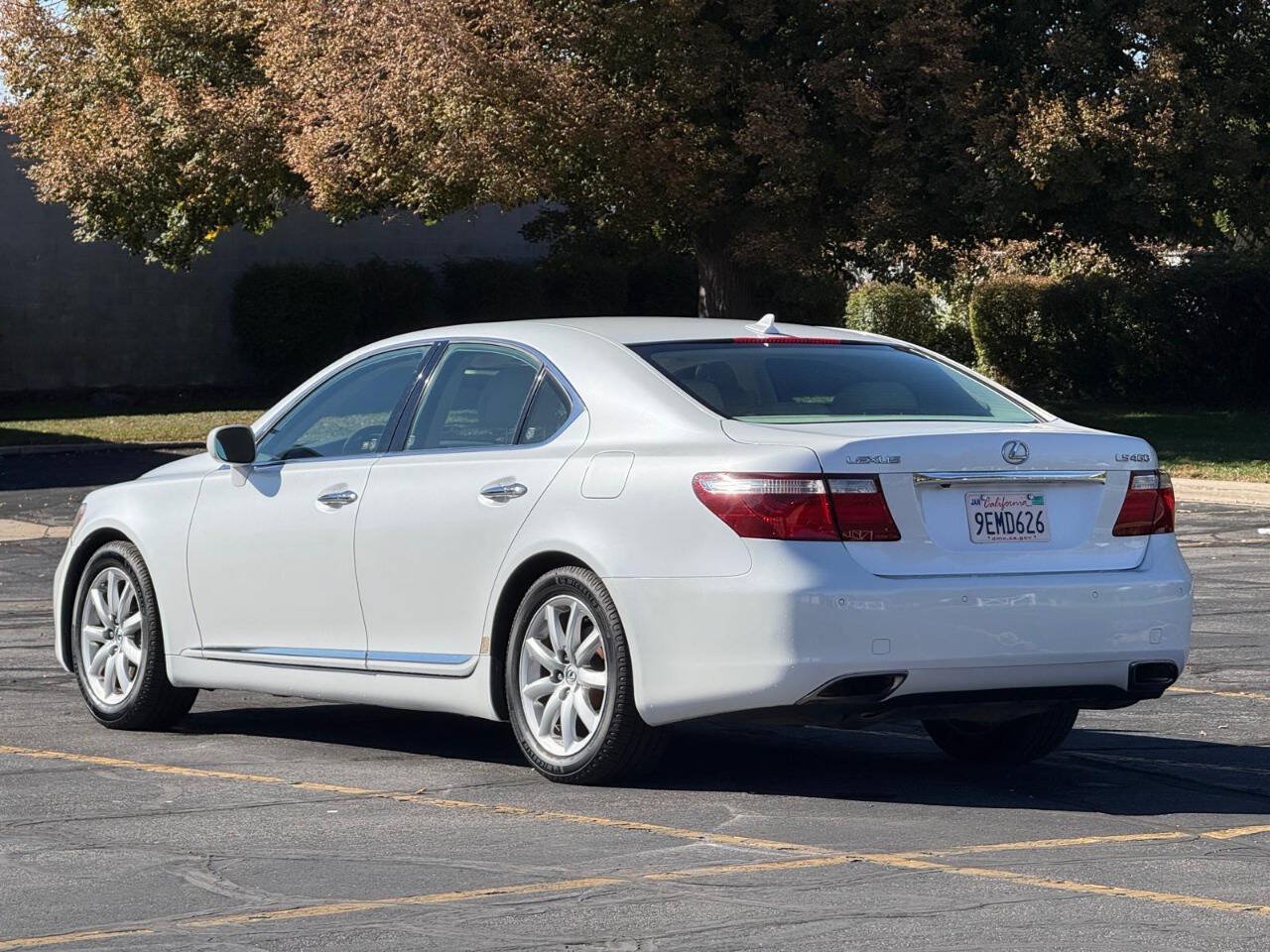 Used 2007 Lexus LS 460 RWD image 3