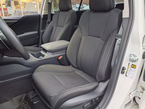 Used 2024 Subaru Legacy Premium image 6