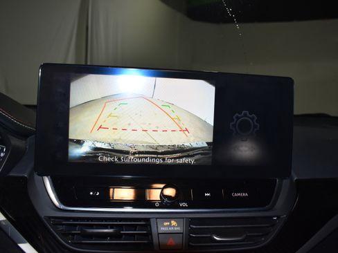 Used 2023 Nissan Altima 2.5 SR w/ SR Premium Package image 19