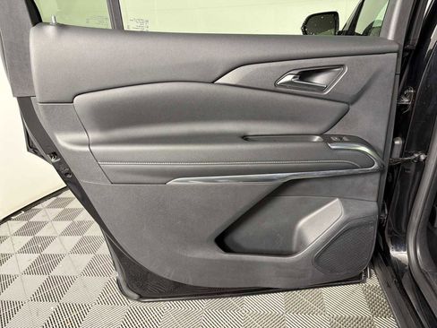 Certified 2024 Chevrolet Traverse LT image 42