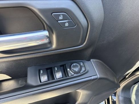 Used 2023 Chevrolet Silverado 1500 Custom Trail Boss image 27
