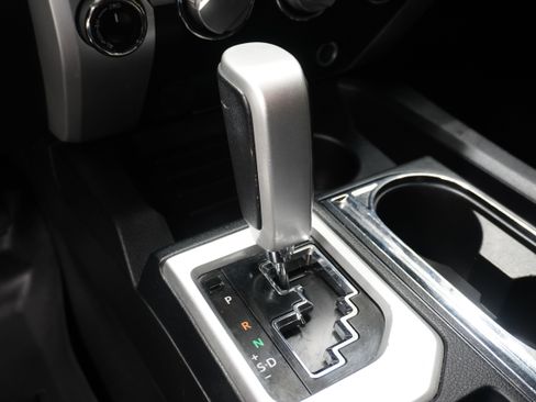 Used 2014 Toyota Tundra SR5 AWD/4WD image 22