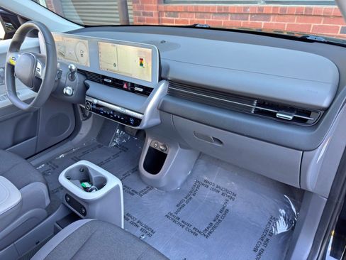 Used 2022 Hyundai Ioniq 5 SE image 13