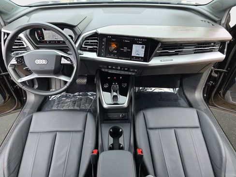 Used 2023 Audi Q4 e-tron Premium Plus w/ Premium Plus RWD image 10