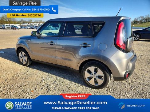Used 2016 Kia Soul FWD image 3