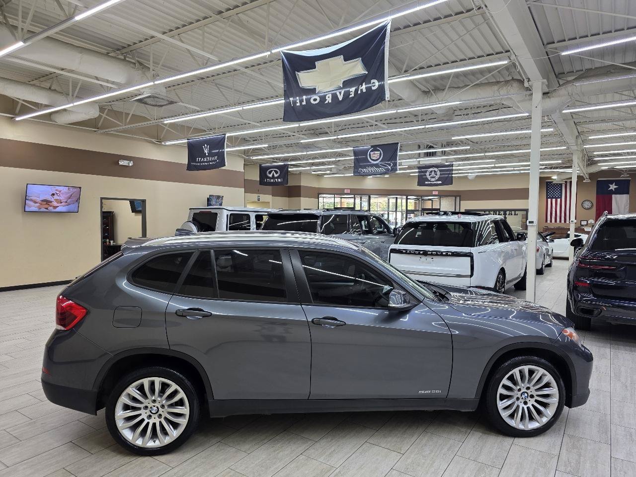 Used 2014 BMW X1 sDrive28i RWD image 5