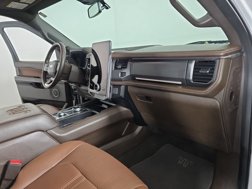 Used 2024 Ford Expedition Max King Ranch AWD/4WD image 32