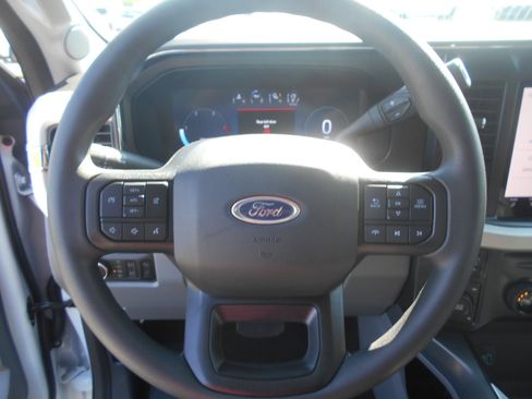 New 2025 Ford F250 XLT w/ Black Appearance Package image 33