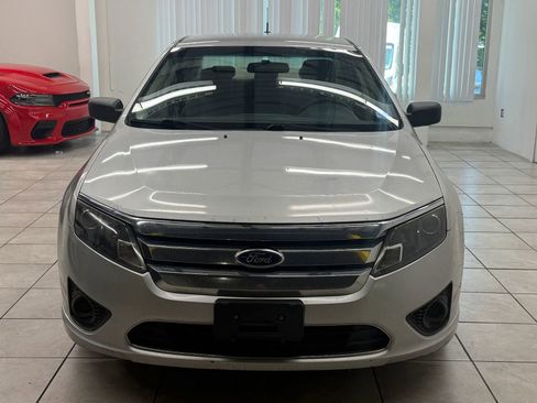Used 2012 Ford Fusion S FWD image 2
