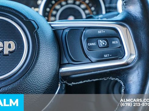 Used 2022 Jeep Wrangler Unlimited Sahara w/ Dual Top Group image 31