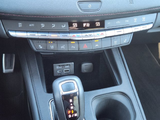 Used 2019 Cadillac XT4 Sport FWD image 19