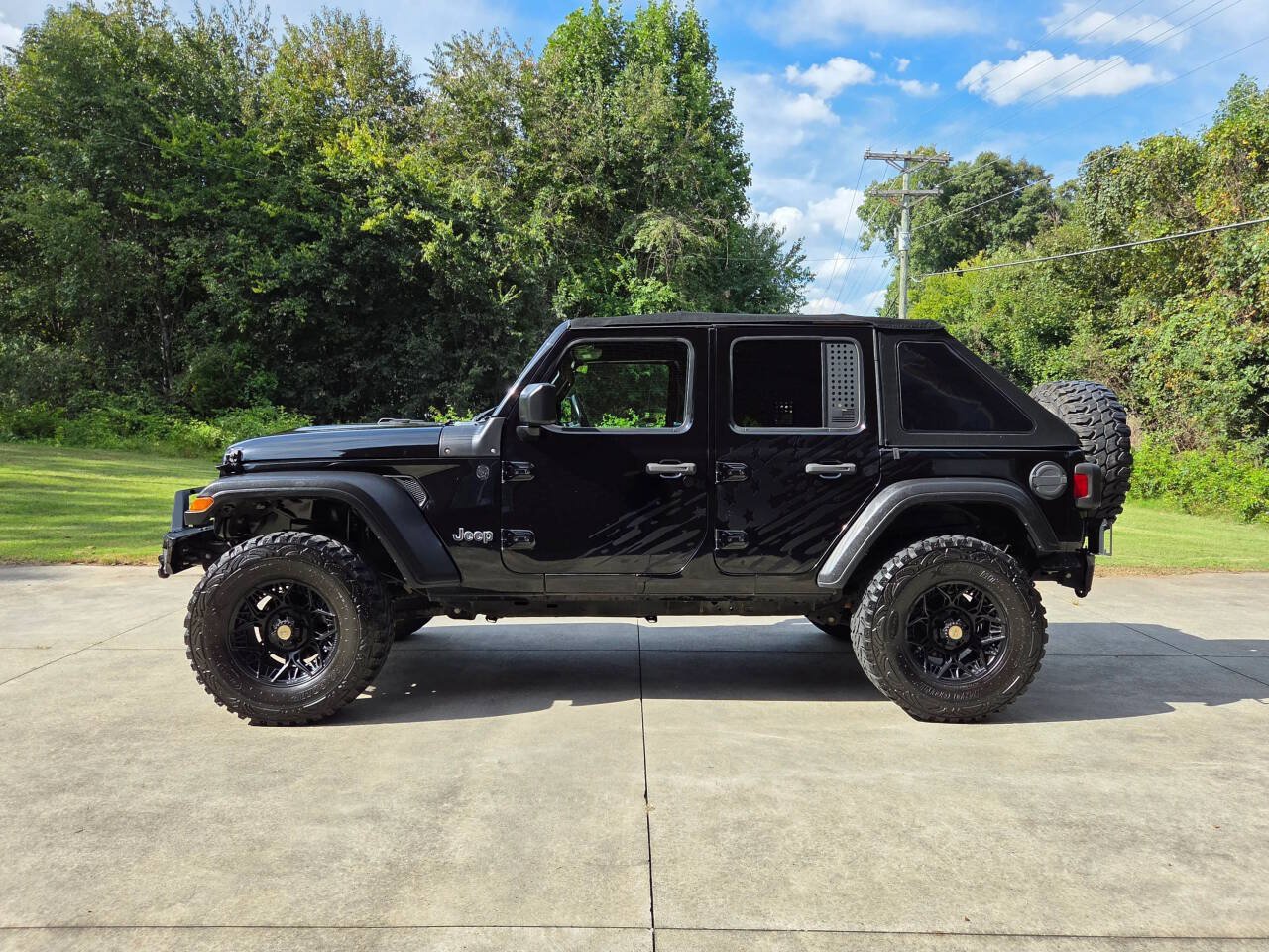 Used 2018 Jeep Wrangler Unlimited Sport S AWD/4WD image 12
