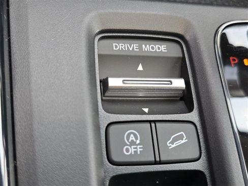 Certified 2025 Honda CR-V EX image 8