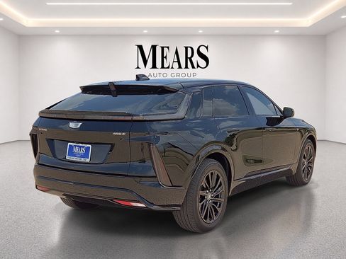 Used 2024 Cadillac Lyriq Sport RWD image 5