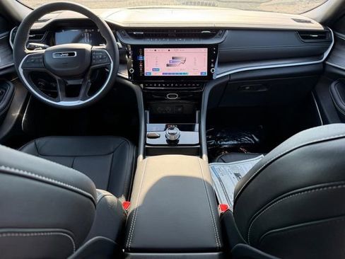 New 2026 Jeep Grand Cherokee Limited image 15