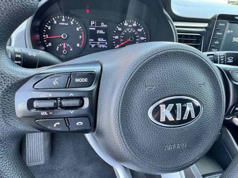 Used 2019 Kia Rio S FWD image 38