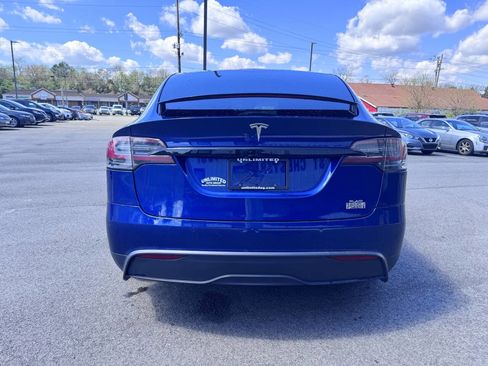 Used 2022 Tesla Model X Plaid image 6