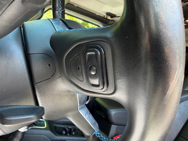 Used 2022 Jeep Wrangler Unlimited Rubicon 4xe w/ Cold Weather Group AWD/4WD image 13