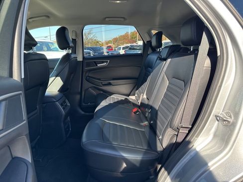 Used 2023 Ford Edge SEL image 25