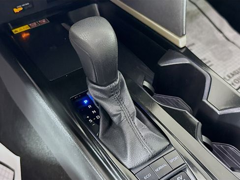 Used 2025 Toyota Camry LE image 20