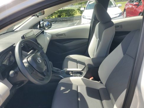 Certified 2025 Toyota Corolla LE FWD image 15