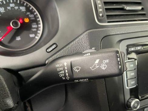 Used 2014 Volkswagen Jetta SE FWD image 11