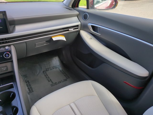 New 2026 Hyundai Sonata SEL FWD image 15