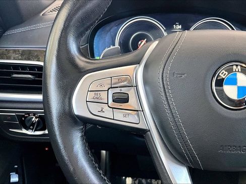 Used 2017 BMW 740e xDrive AWD/4WD image 11