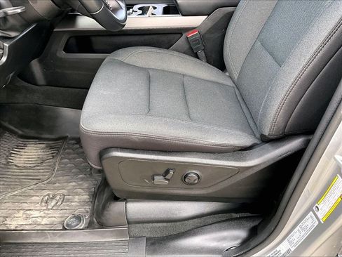 Used 2022 RAM 1500 Big Horn AWD/4WD image 33