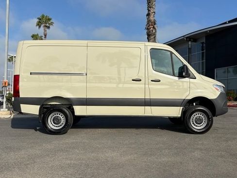 Used 2026 Mercedes-Benz Sprinter 2500 image 2