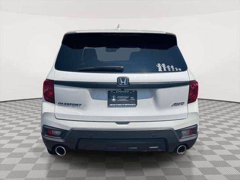 Used 2023 Honda Passport EX-L image 5
