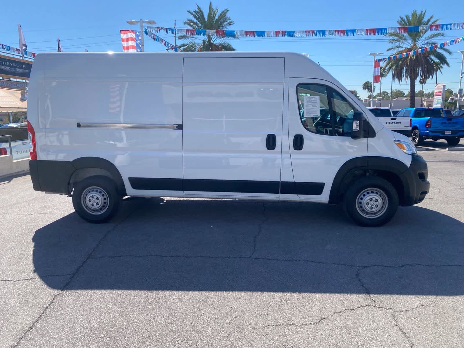 Used 2025 RAM ProMaster 2500 w/ Convenience Group FWD image 4