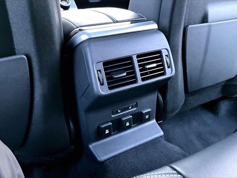 Used 2020 Land Rover Range Rover Velar R-Dynamic S image 10