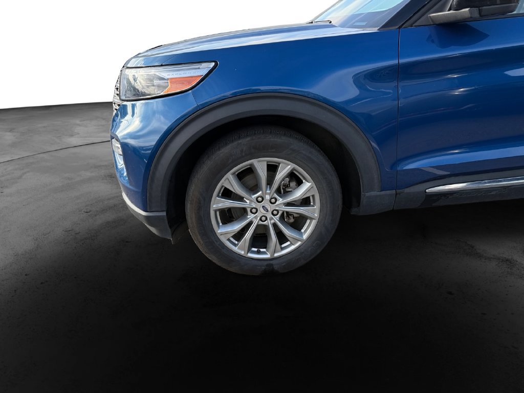 Used 2023 Ford Explorer Limited AWD/4WD image 9