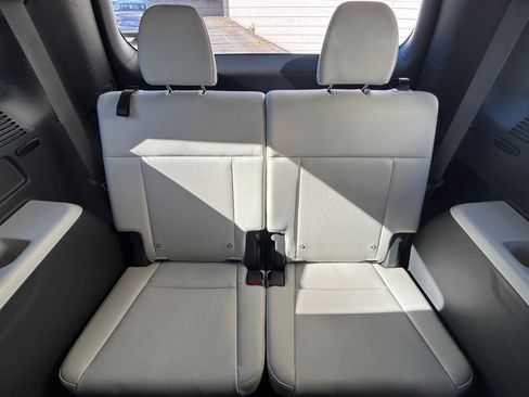 Used 2025 Hyundai Santa Fe SEL image 21