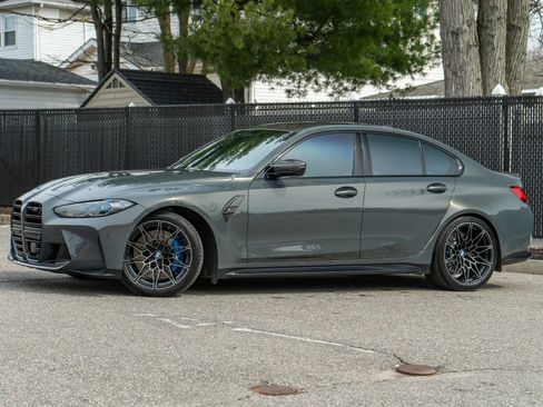 Used 2022 BMW M3 Competition w/ M Carbon Exterior Package AWD/4WD image 11