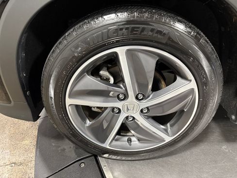Certified 2021 Honda HR-V EX image 2