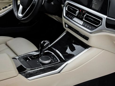 Used 2022 BMW 330i Sedan w/ Driving Assistance Package RWD image 26