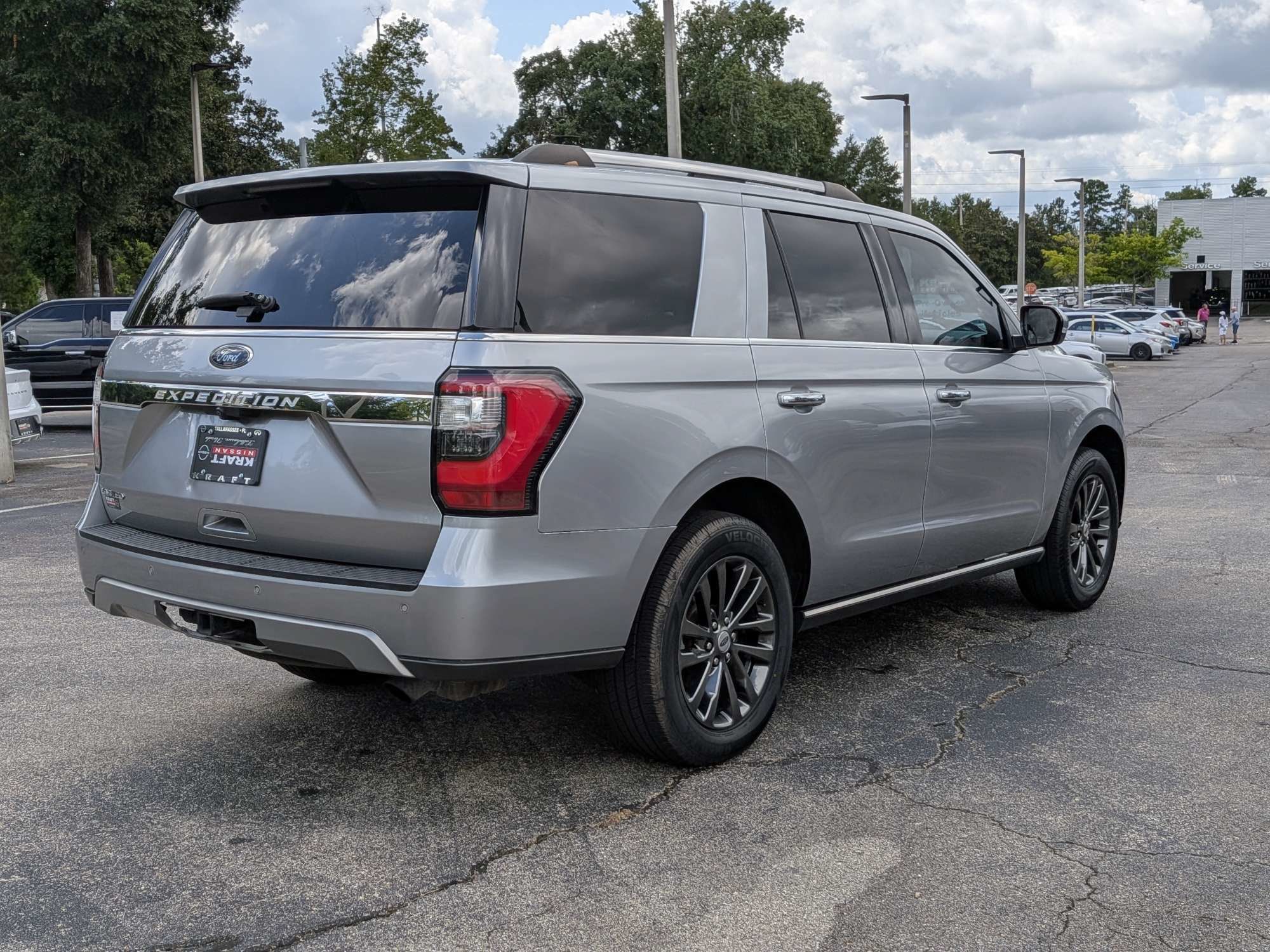Used 2020 Ford Expedition Limited RWD image 4