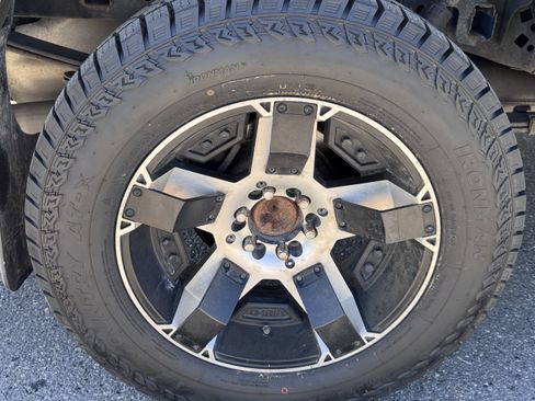 Used 2014 Ford F150 FX4 w/ Equipment Group 402A Luxury AWD/4WD image 57