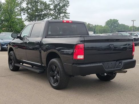 Used 2017 RAM 1500 Express w/ Black Ram 1500 Express Group AWD/4WD image 5
