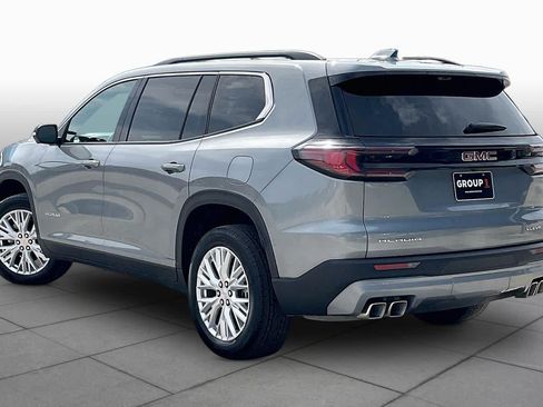 Used 2026 GMC Acadia Elevation w/ Elevation Premium Package FWD image 12