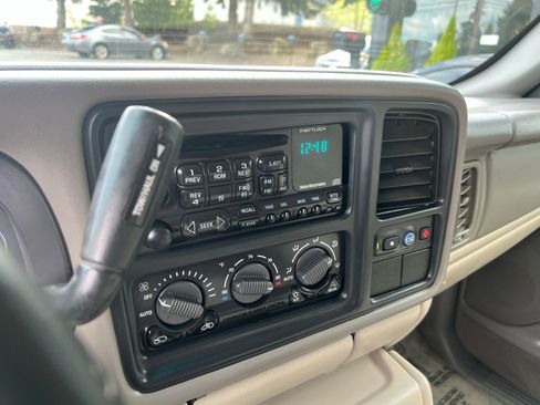 Used 2001 GMC Yukon XL 2500 SLT image 30