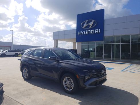 New 2026 Hyundai Tucson SE FWD image 1