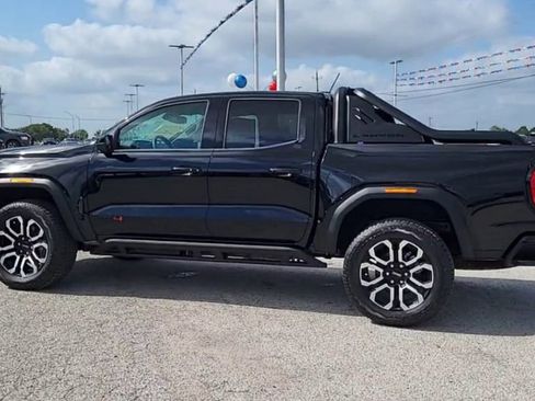 New 2025 GMC Canyon AT4 w/ Nightfall Edition image 4
