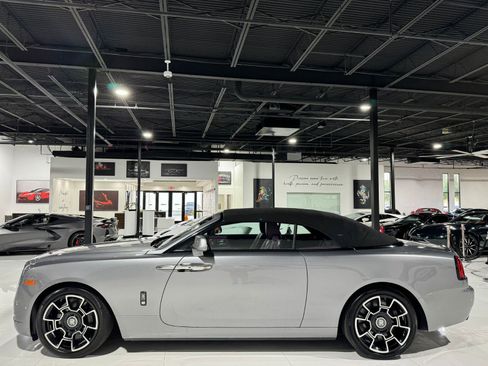 Used 2019 Rolls-Royce Dawn image 9