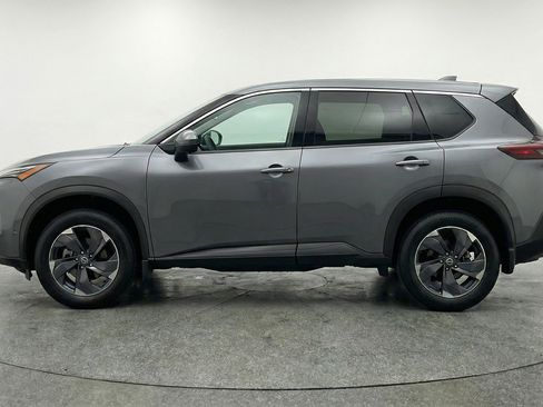 Used 2025 Nissan Rogue SV AWD/4WD image 5