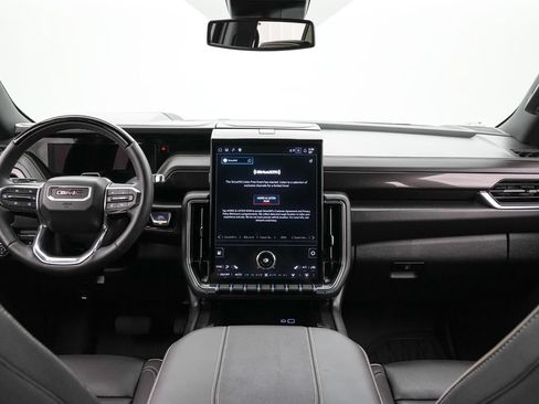 Used 2026 GMC Yukon Elevation AWD/4WD image 14